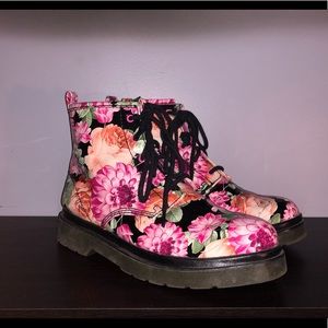 Worn once: Steve Madden spring floral boots